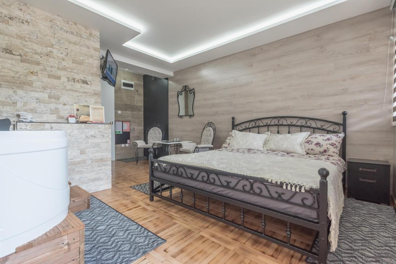Onore Dell Amore Apartman Sa Djakuzijem Banja Koviljača Extérieur photo