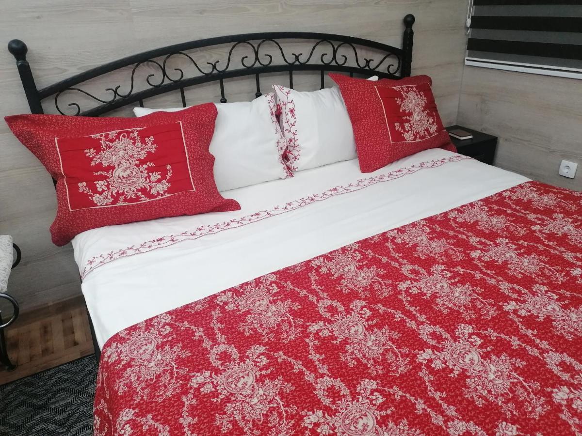 Onore Dell Amore Apartman Sa Djakuzijem Banja Koviljača Extérieur photo