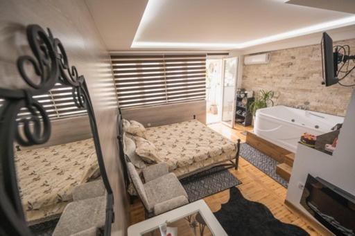 Onore Dell Amore Apartman Sa Djakuzijem Banja Koviljača Extérieur photo
